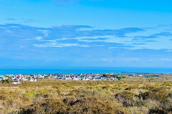 Various smallholdings for sale in Jacobsbaai. The prices range between R2,250,000 - R3,050,000 and start from 2 hectares in ...