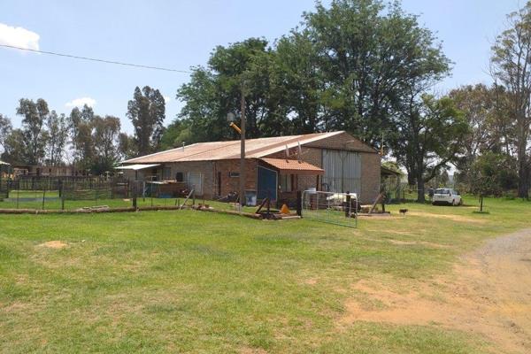 Want to generate income through rental and do farming?
This is the perfect property for that.
This farm has rental properties and ...