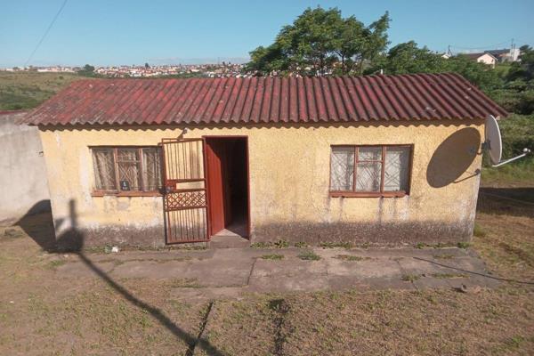 Introducing this 2 bedroom house to the market.

The house consist of 2 bedrooms, lounge, kitchen and bathroom.

It offers a ...