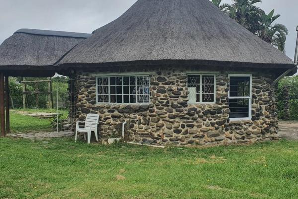 RUSTIC 1 BEDROOM COTTAGE ON A FARM IN BRAKFONTEIN
A charming setting of peacefulness and quite you cannot ask for! This lovely small ...