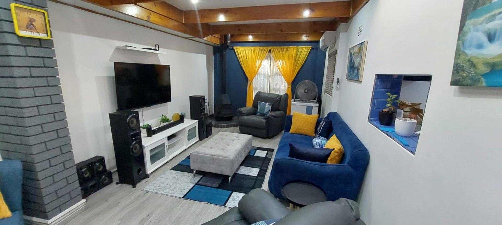 Woodlands, Mitchells Plain Property Property and houses for sale in