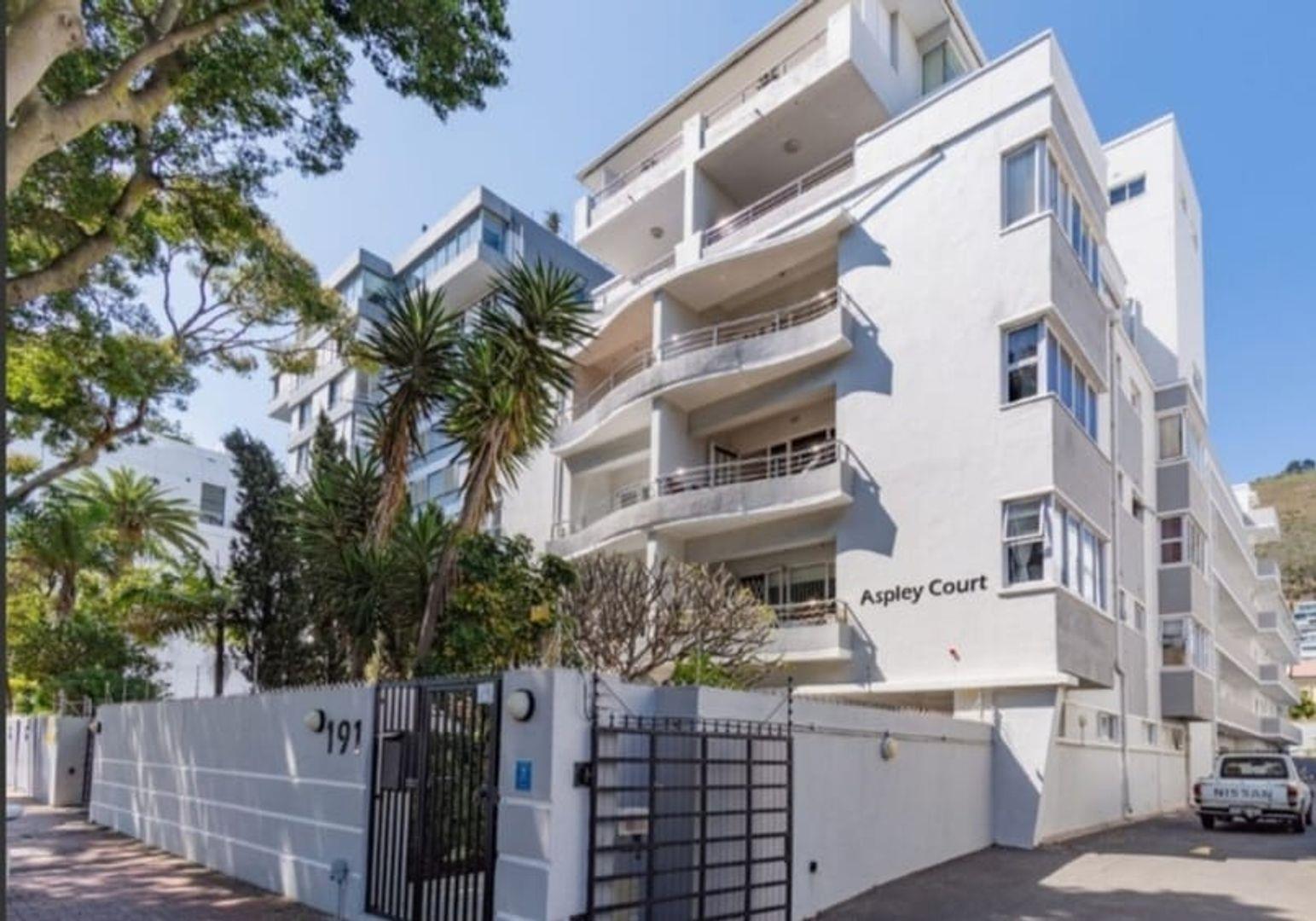 2 Bedroom Apartment / flat for sale in Green Point P24113933350