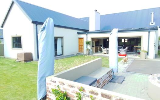 3 Bedroom House for sale in Heron Banks Golf Estate