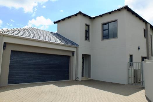 4 Bedroom House for sale in Zambezi Manor Lifestyle Estate