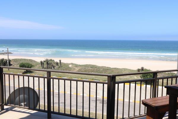 If you seek sophistication and elegance, this penthouse, located next to Jeffreys Bay&#39;s main beach, is the perfect choice.

Upon ...