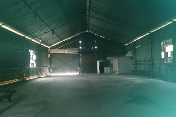 This industrial property situated in Strubenvale is ideal for a mechanical workshop, small fabrication, panel beater, plumber shop ...