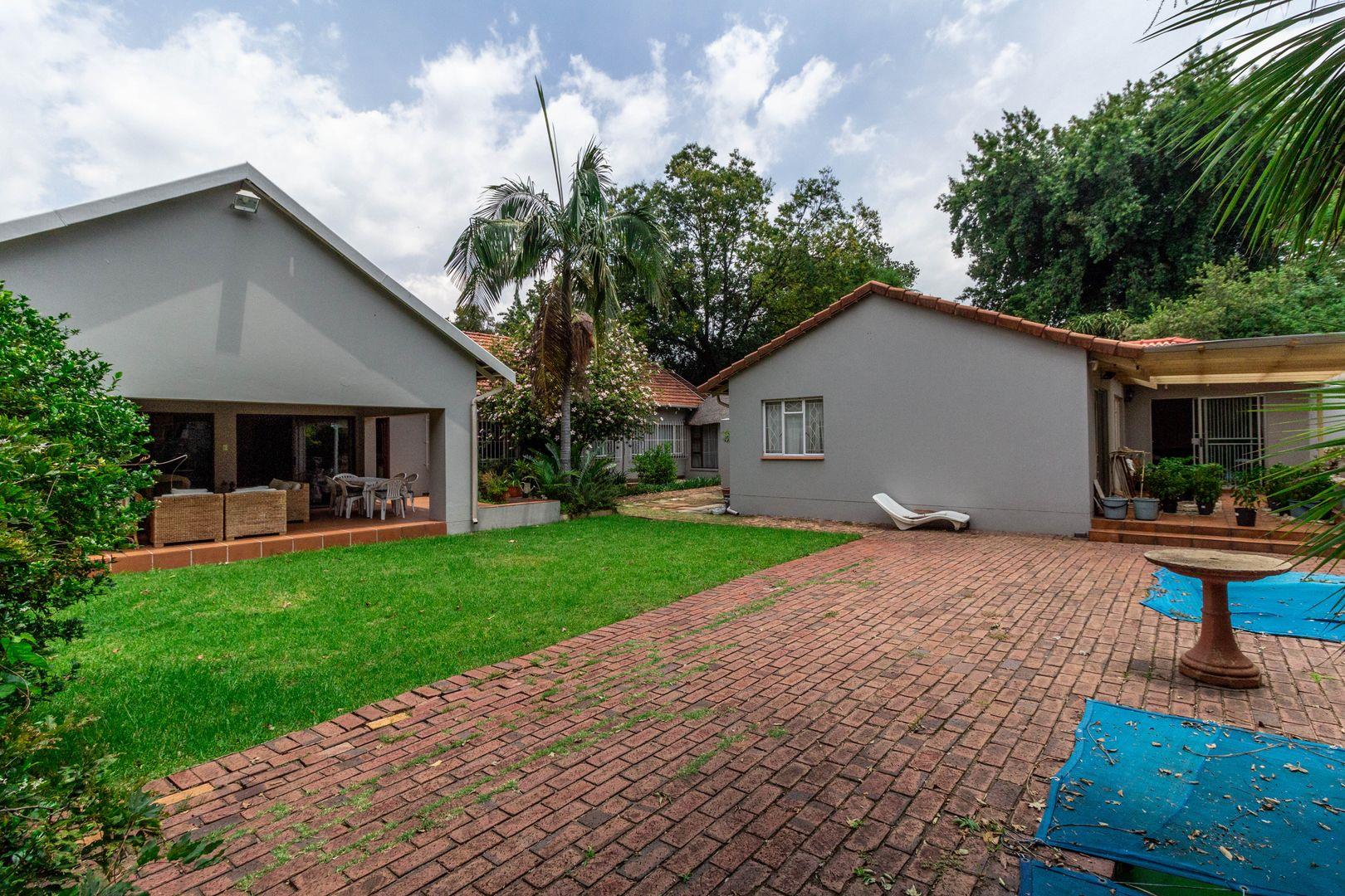 4 Bedroom House for sale in Atholl P24113943962