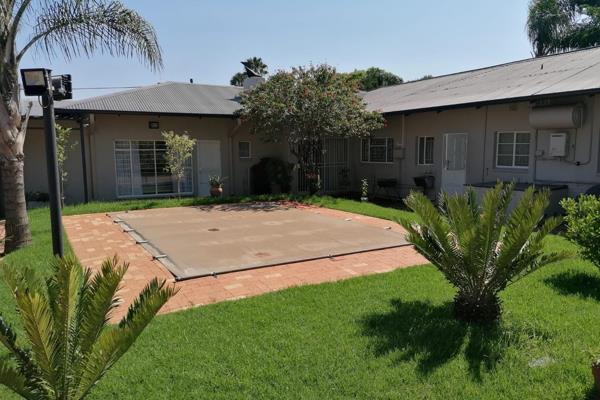 This beautiful and neat family home in Pretoria North, just came onto the market. It is a well maintained three-bedroom house and it ...