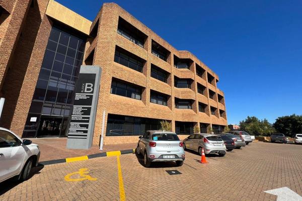 This is an A grade 308sm office situated on the third floor offering an open plan ...