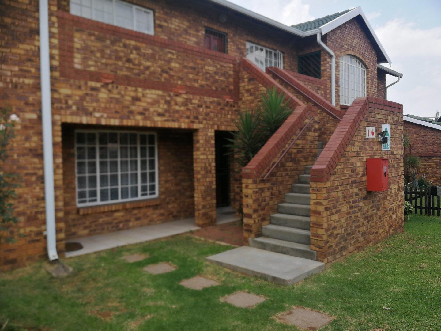 Farrarmere Property Property and houses for sale in Farrarmere