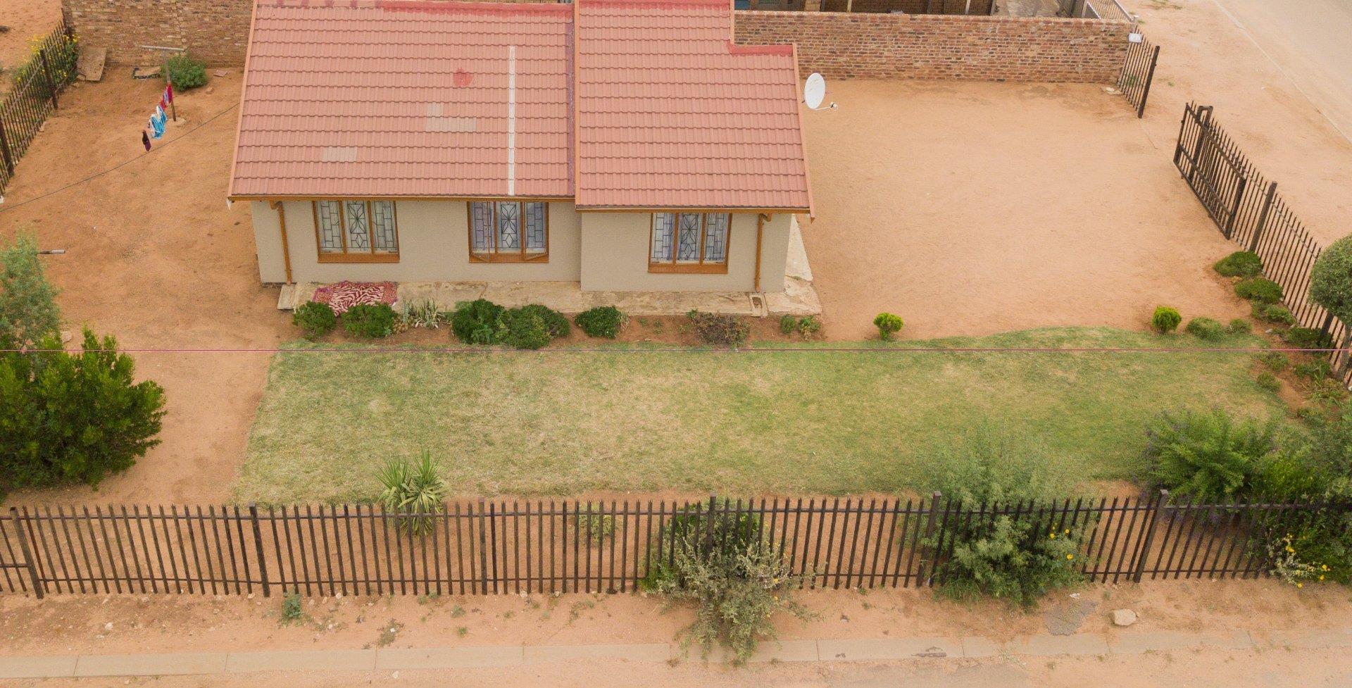 Mmabatho Unit 14 Property Property and houses for sale in Mmabatho