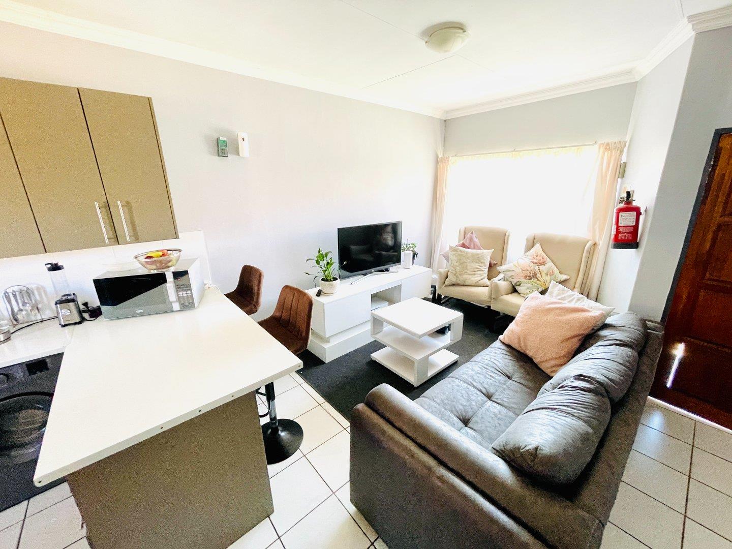 2 Bedroom Townhouse for sale in Annadale P24113950317