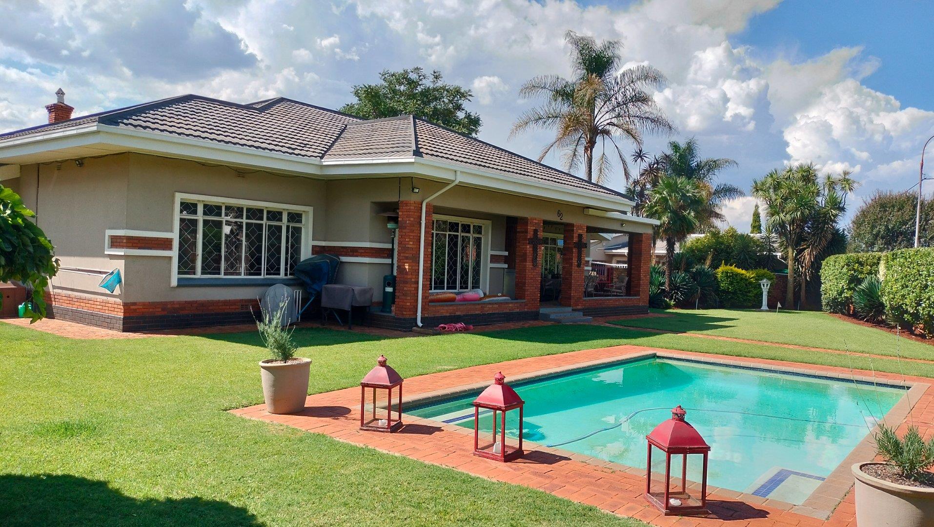 3 Bedroom House for sale in Dalview - P24-113950837