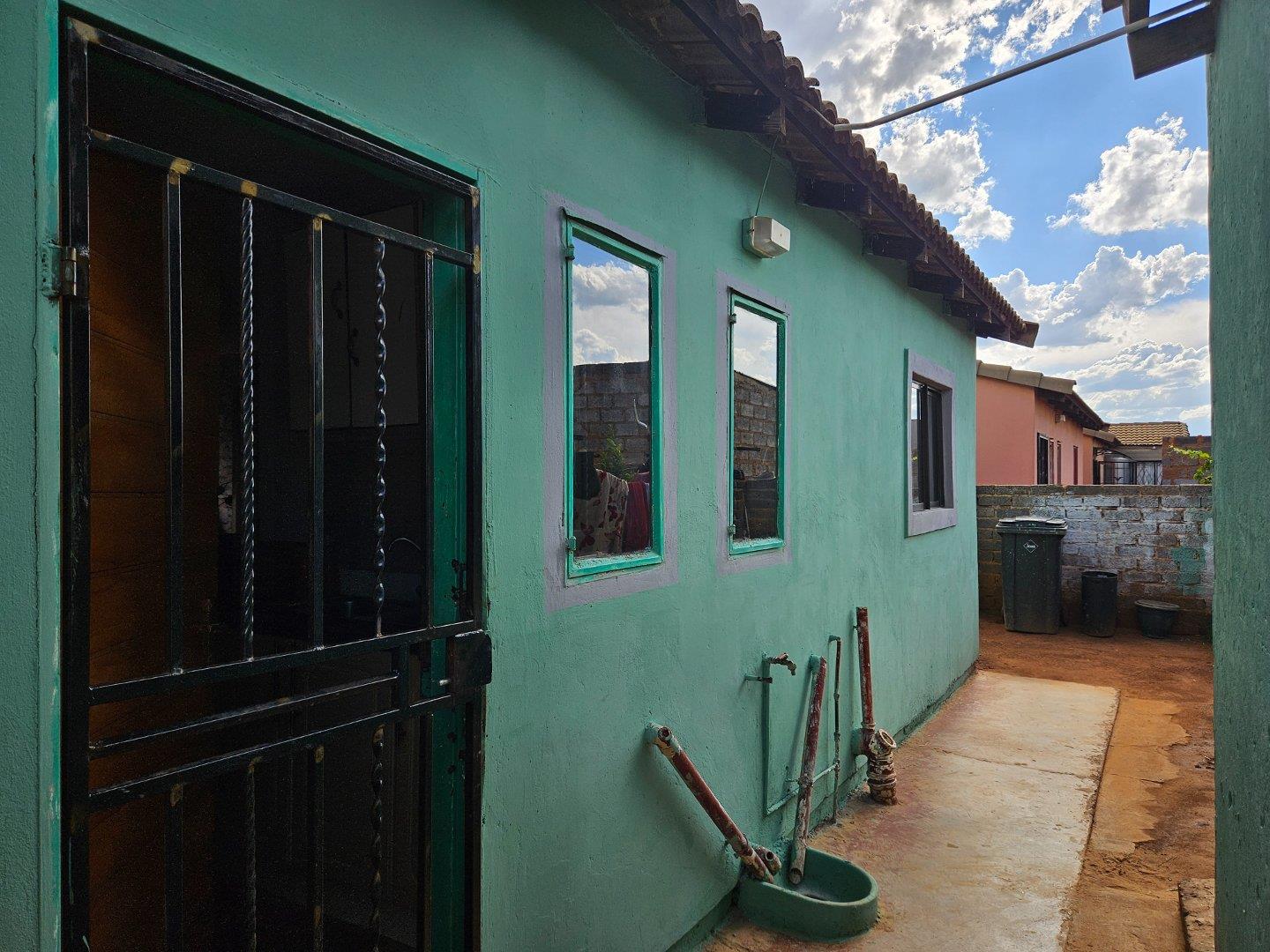 Chief A. Luthuli Park Property Property and houses for sale in Chief