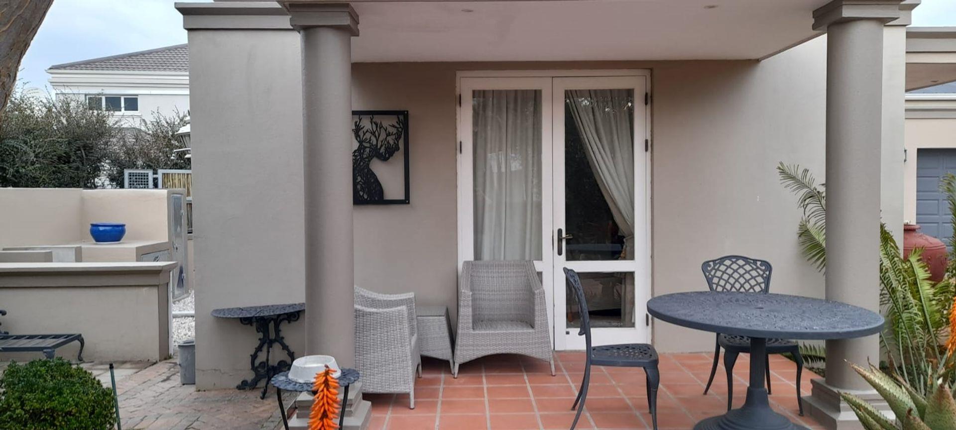 Photo of 1 Bedroom House to rent in Erinvale Golf Estate