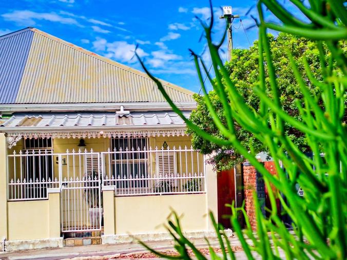 2 Bedroom House to Rent in Richmond Hill