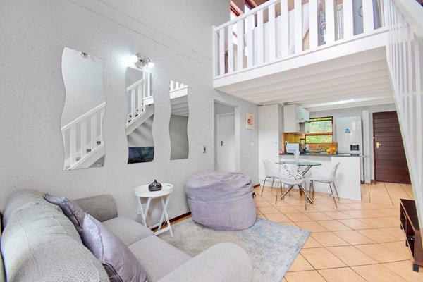 This beautiful top floor apartment ticks all the boxes. The property offers two spacious bedrooms, one full bathroom and a loft. ...