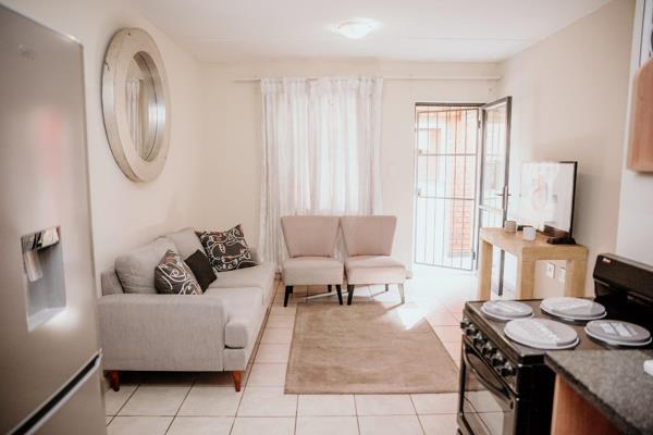 Discover a stunning 2-bedroom unit located in a highly desirable estate in the heart of Johannesburg
South. This apartment offers ...