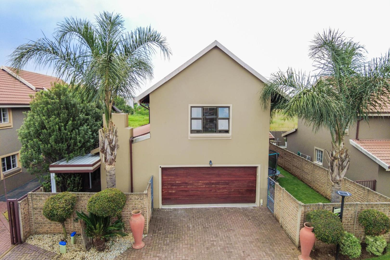 4 Bedroom House for sale in Eveleigh P24113954153