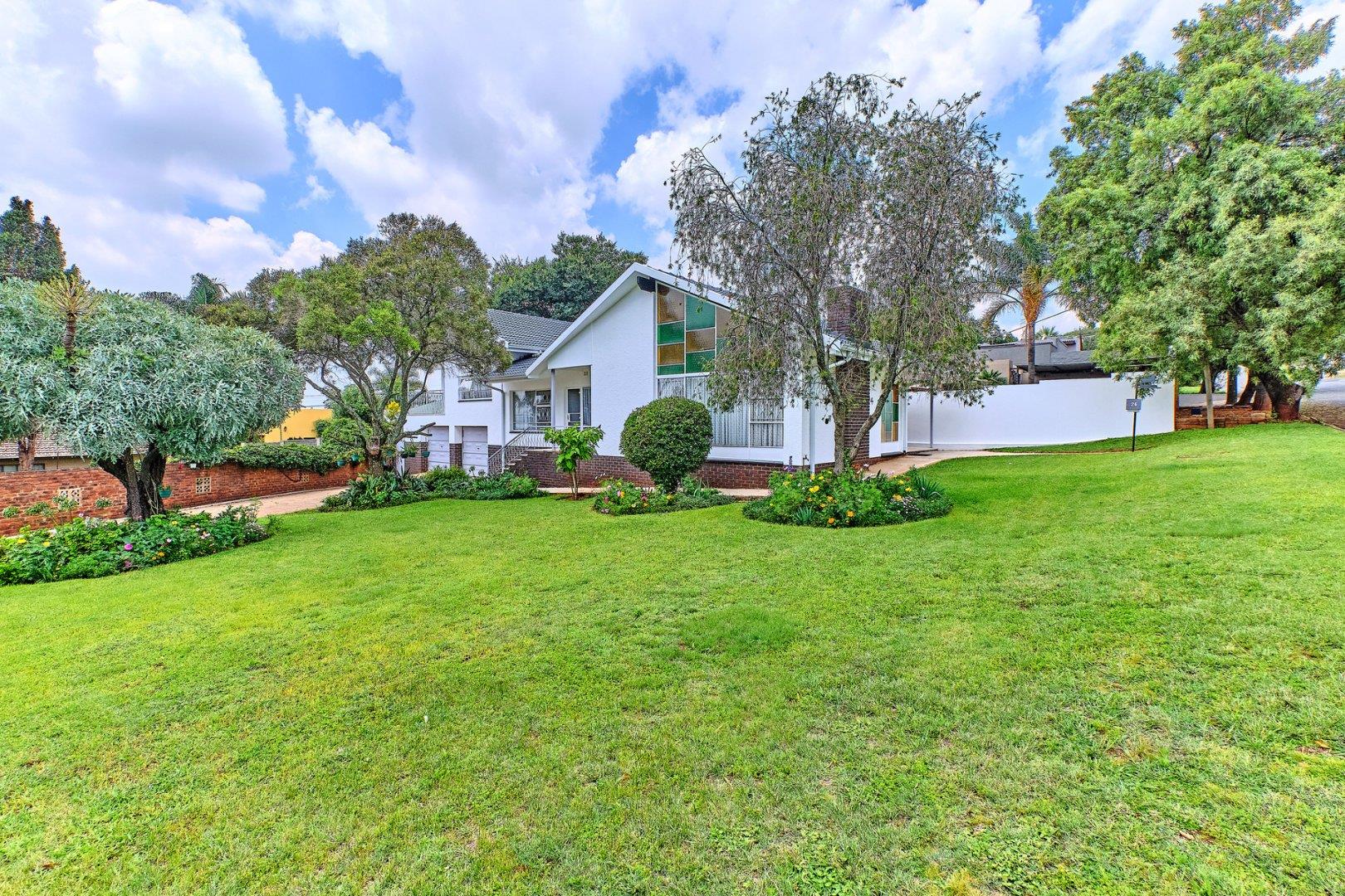 3 Bedroom House for sale in Greymont P24113956030