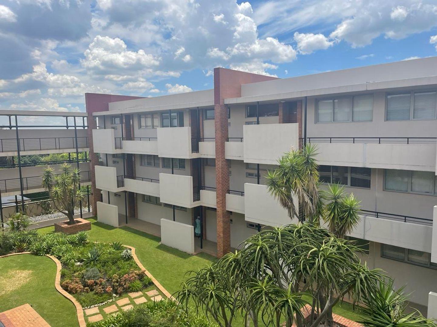 2 Bedroom Apartment / flat for sale in Monument Park P24113957847