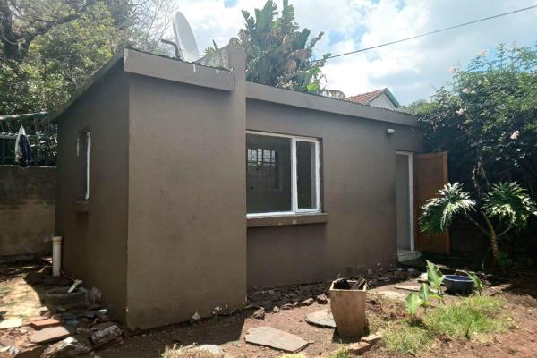 Cosy little cottage to let in Melville 
Ideal for a student, easy lock up and ...