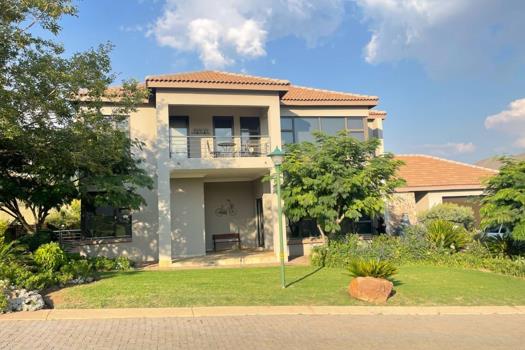 5 Bedroom House for sale in Aquavista Mountain Estate