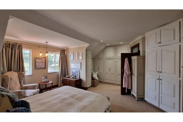 :


---


**Luxurious Corporate Rental Opportunity**


**Property Features:**
- ...