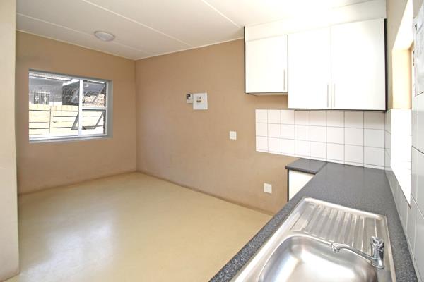 *TRANSFER FEES INCLUDED IN THE PRICE

Centrally located in Kempton Park, offering Bachelor and 1-bedroom units with transfer fees ...