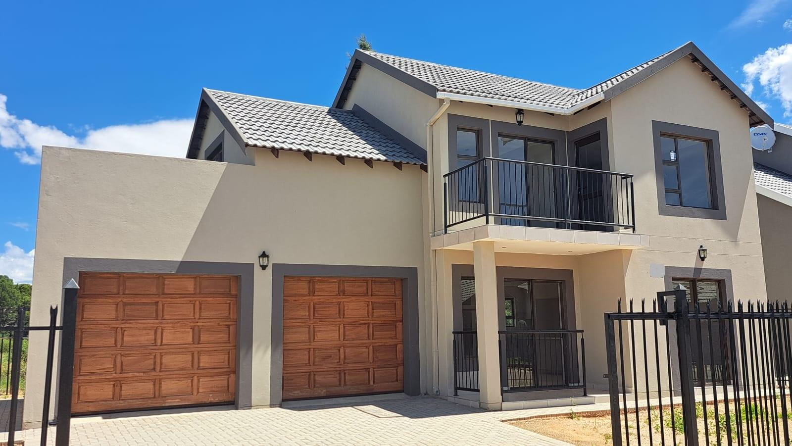 3 Bedroom House for sale in Grasslands P24113966912