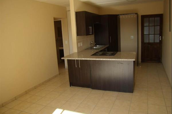 Here&#39;s a beautiful 2-bedroom apartment for sale in Summefield Estate. It&#39;s situated in a very safe estate in Centurion. Let us ...