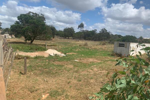 2241 sqm vacant stand for sale in 
Albertinia.

Perfect for expansion this vacant stand offers a space of 2241sqm stand on good ...