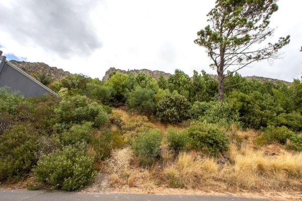 Ever wanted to build your own home on the slopes of Gordons Bay Mountainside, here is your opportunity, this vacant land perfectly ...