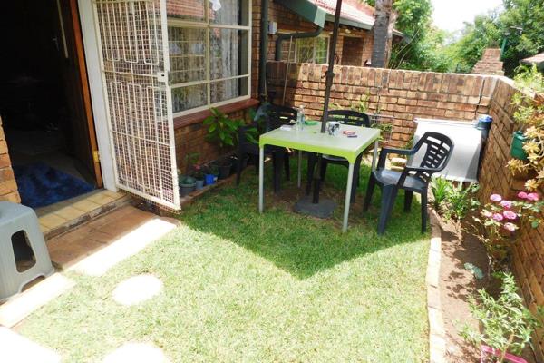 Krugersdorp North

R 590 000

Separate Kitchen with Bic / Breakfast nook / Stove and Oven

Spacious Tv room / Carpets

1st ...