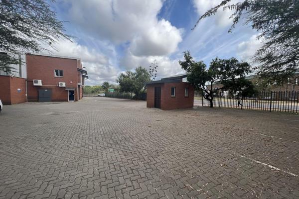 Very well-maintained complex, with high exposure onto a main feeder road, but access via the quieter road.
Very practical layout and an ...