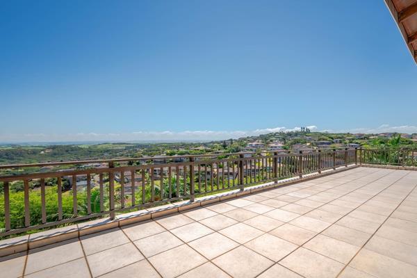 SOLE MANDATE
Lovely, Large multi-level home with amazing views all the way to Durban.  ...