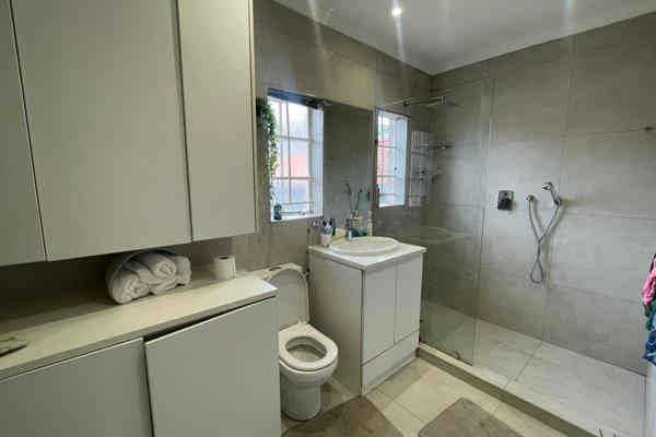 Ground floor townhouse in prime position in Sandown ,Sandton

This beautiful fully ...