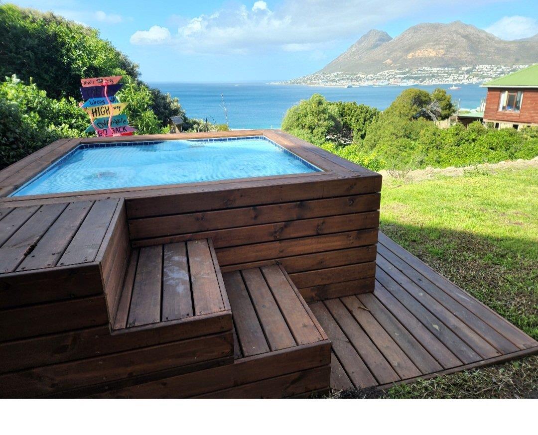 Apartments / flats to rent in Simons Town Simons Town Property