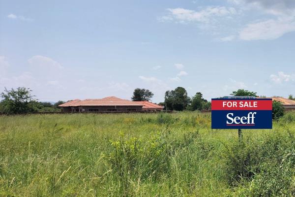 Urgent Sale!

The property has been rezoned and sub divided into 8 individual stands

No services

The ideal property for housing ...