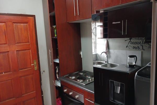 The property consist of two bedrooms with wall units. It has one bathroom with toilet and basin. The lounge area is spacious. Fitted ...