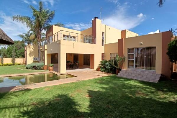 Introducing a stunning, modern double-storey house showcasing the epitome of luxurious living in a prime location. Set on a spacious ...