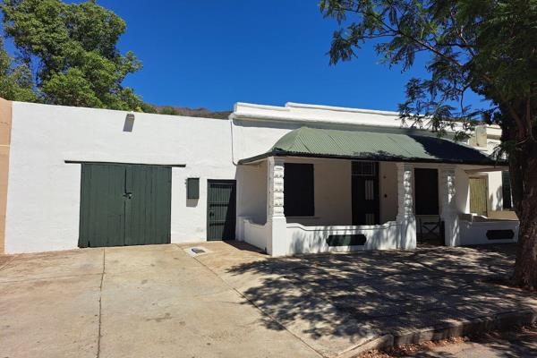 Sole Mandate

This charming Karoo-style home features elegant sash windows and stunning oregan floors.
It boasts three bedrooms ...