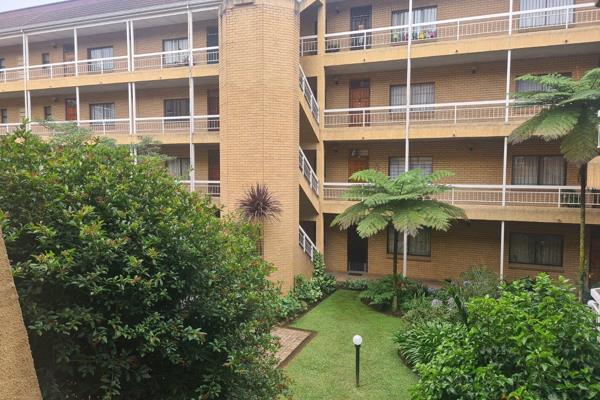 Boasting 74 sqm in size, this lovely 2-bedroom unit is available in a very well kept retirement complex of Jacaranda Lodge. 

The ...