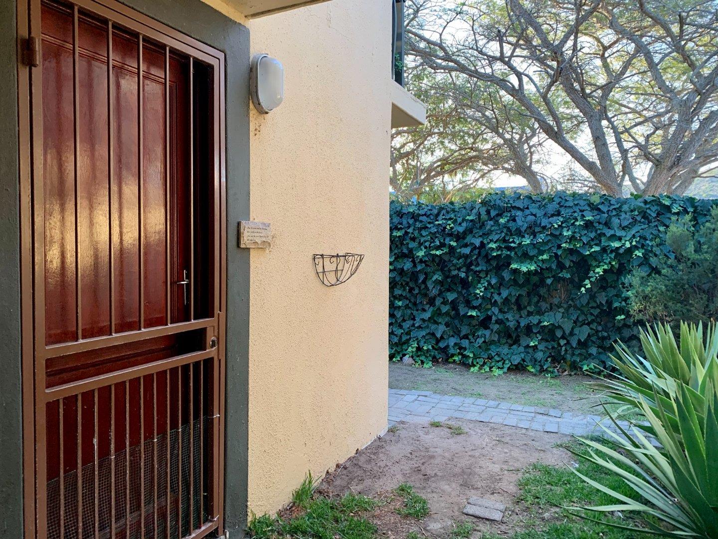 Apartments / flats for sale in Simons Town Simons Town Property