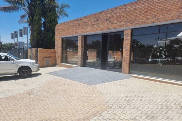 This prime retail space measuring 500sqm is available to let immediately.  The unit is ...