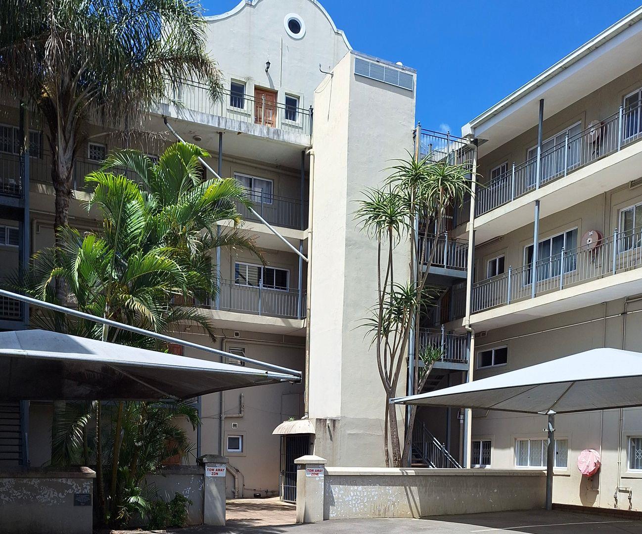 3 Bedroom Apartment / flat for sale in Prestbury P24113999656