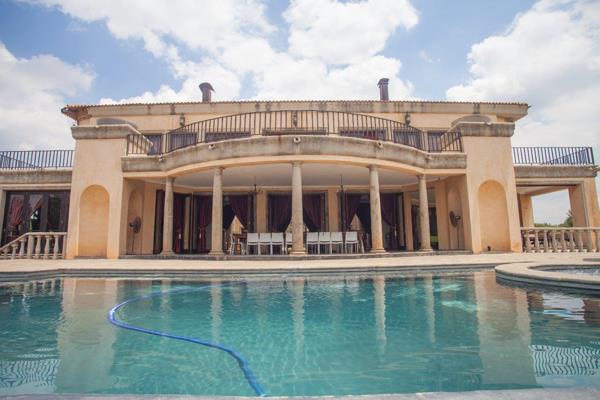 This grand authentically rustic Cuban Villa portrays the pinnacle of lifestyle excellence. Perfectly nestled on 4.6 Hectares of prime ...