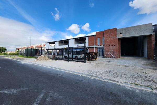 !!Brand new a-grade prime warehouse of 489m2 !!
!!WILL BECOME AVAILABLE ON THE 1st OF ...