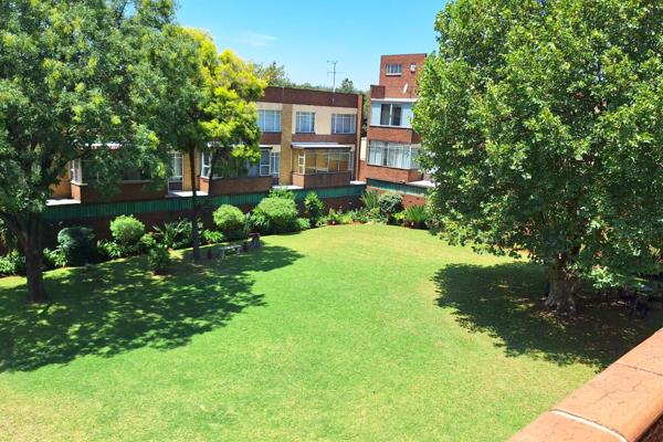 Neat as a Pin!
Introducing you to this well maintained spacious 3 bedroom apartment in ...