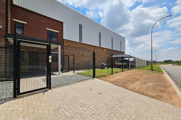 This very neat 260m2 Factory with large yard is available immediately To Let in ...